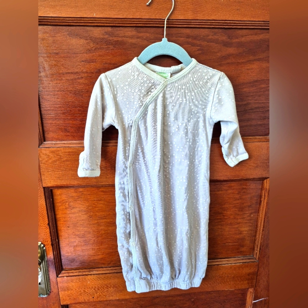 Parade Organic Cotton Baby Gown Size 0-6 Months